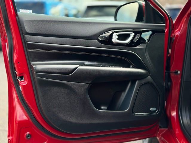 Used 2022 Jeep Compass High Altitude w/ (RED) Package image 10