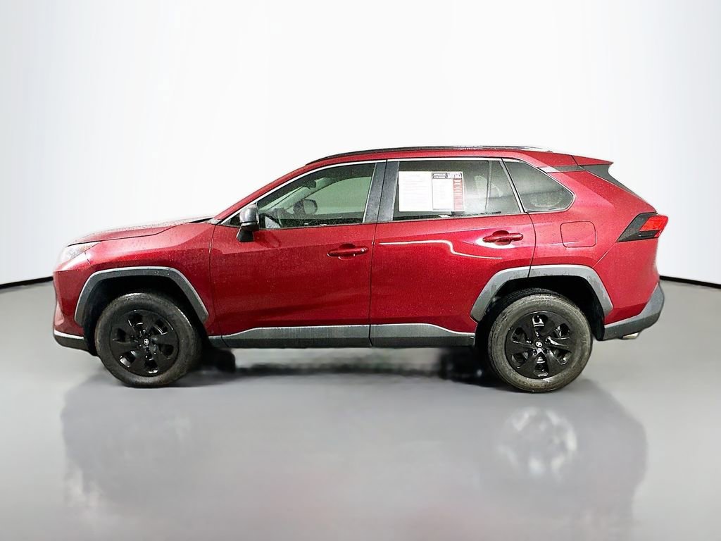 Used 2021 Toyota RAV4 LE image 5