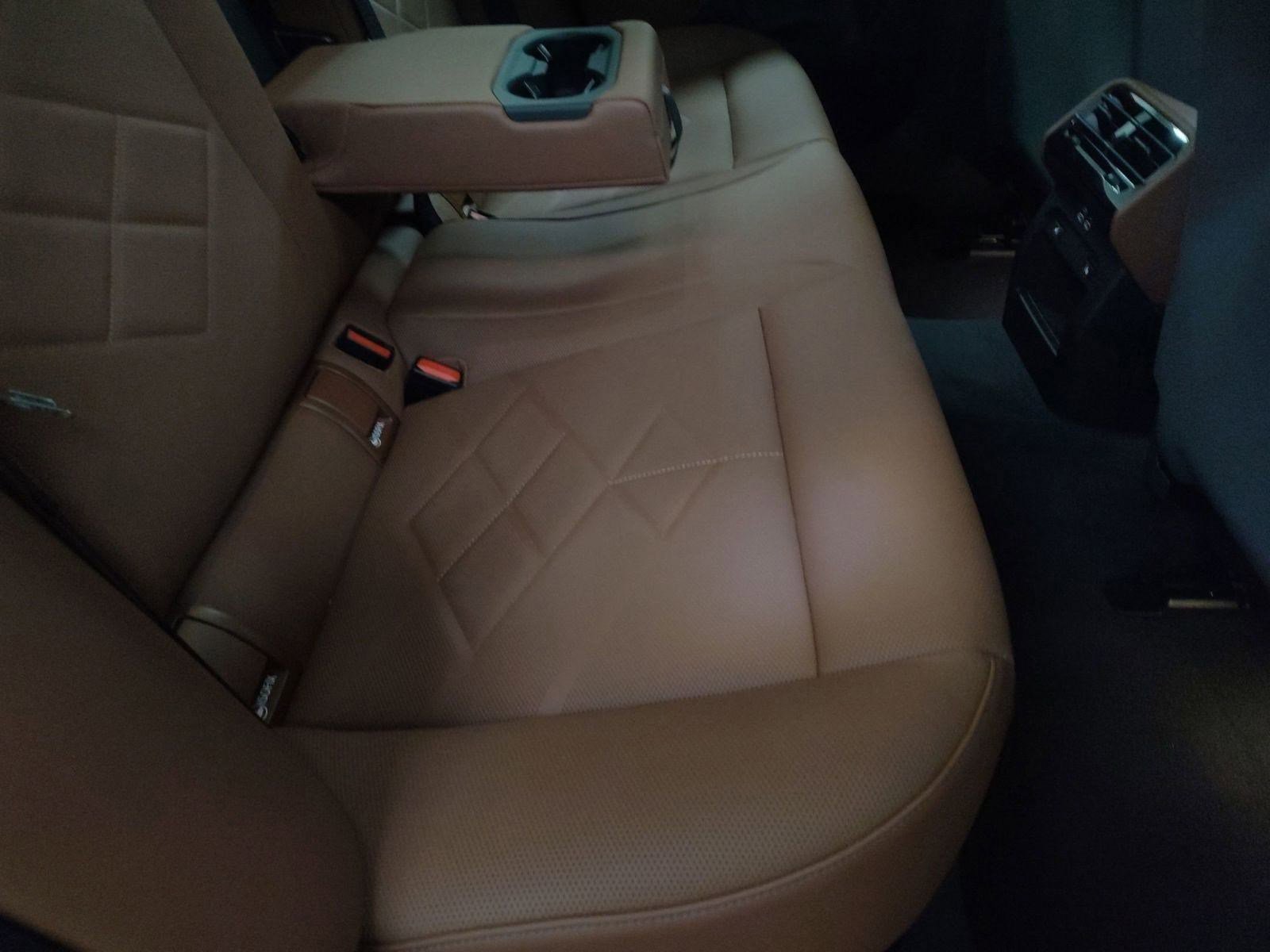 Used 2025 BMW i5 xDrive40 image 25