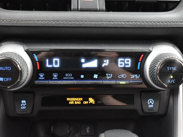 Used 2020 Toyota RAV4 XLE image 21