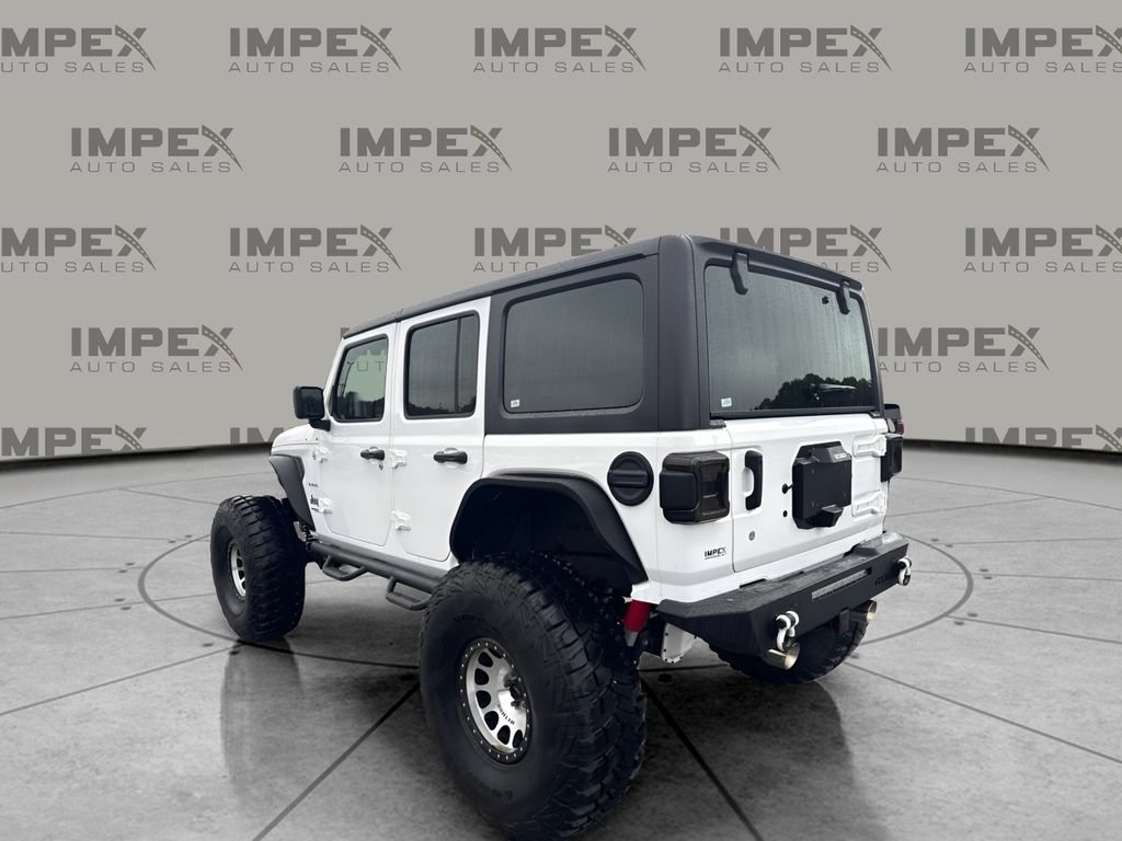 Used 2018 Jeep Wrangler Unlimited Sahara AWD/4WD image 2