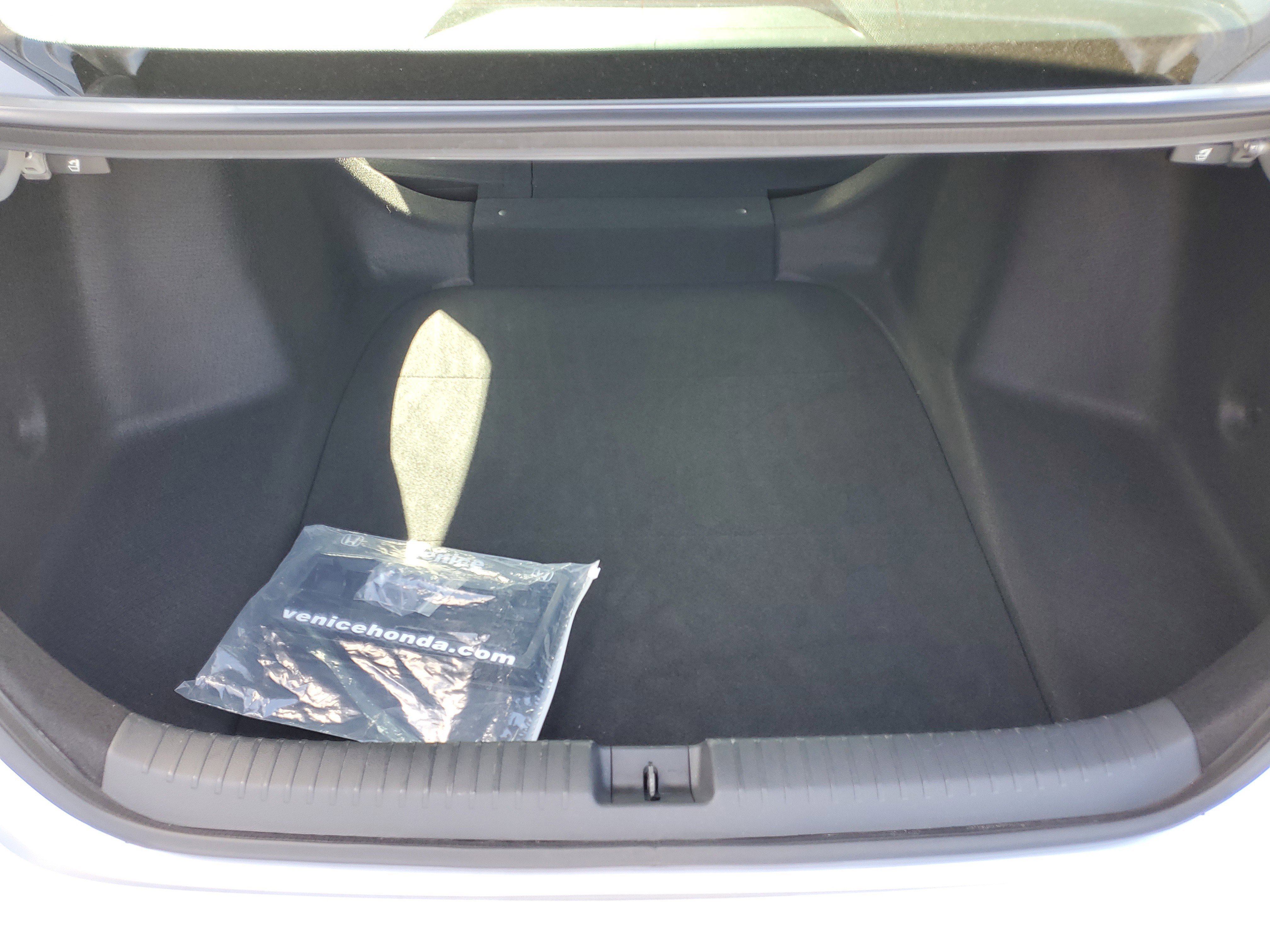 Used 2024 Honda Accord Sport image 11