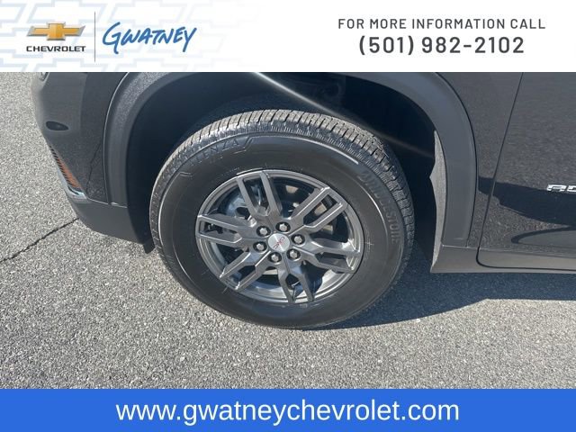 Used 2025 GMC Acadia Elevation FWD image 9
