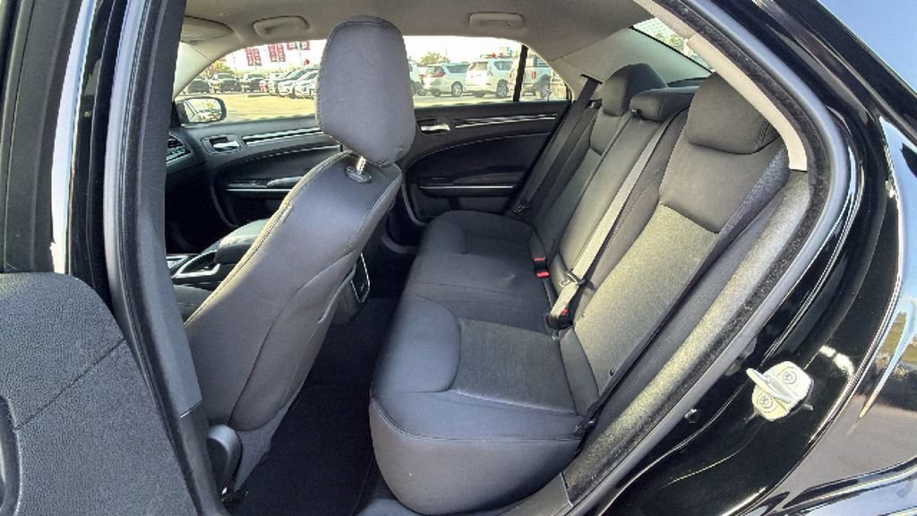 Used 2023 Chrysler 300 Touring w/ Sport Appearance Package RWD image 26