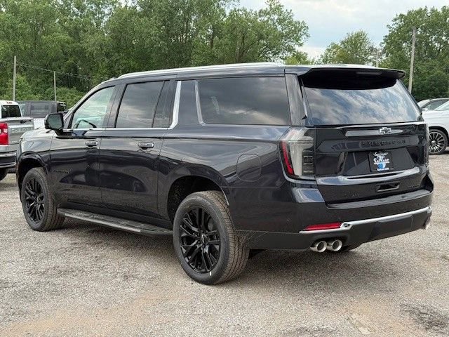 New 2025 Chevrolet Suburban Premier image 6