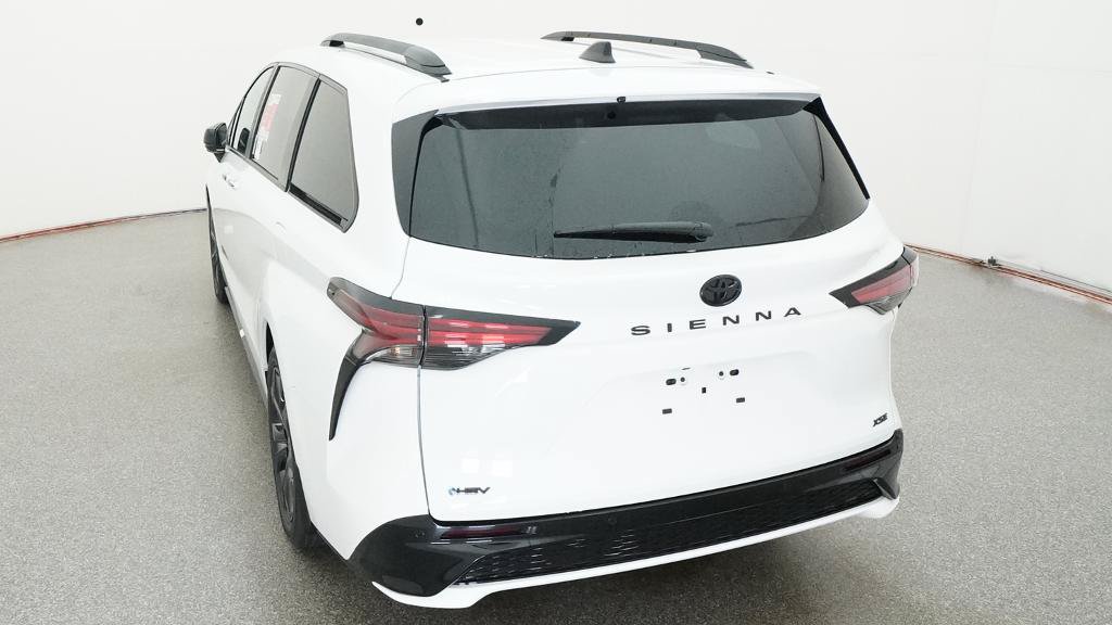 New 2026 Toyota Sienna XSE FWD image 9