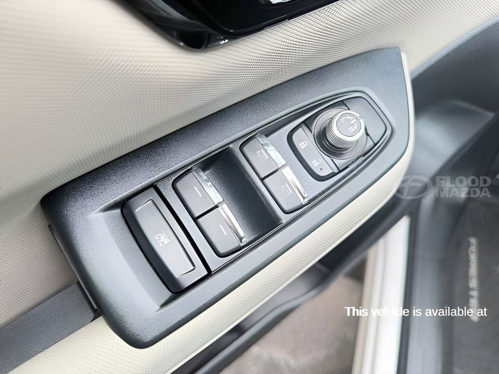 Used 2025 Subaru Forester Limited image 32