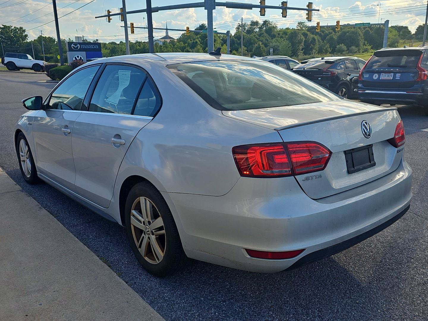 Used 2013 Volkswagen Jetta SEL FWD image 4