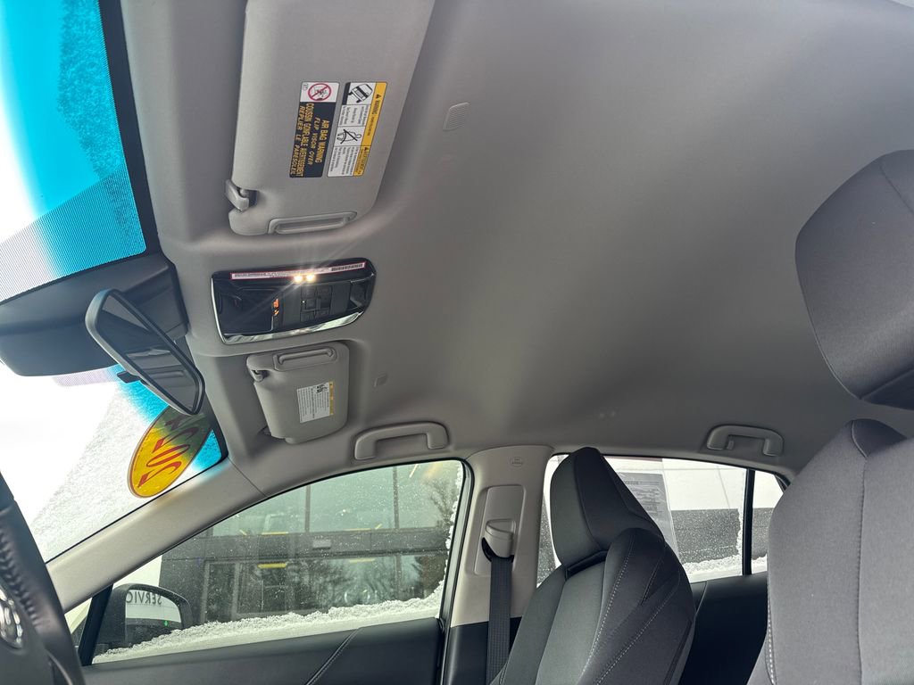 Used 2024 Toyota Venza LE image 19