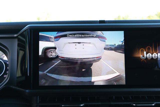 New 2025 Jeep Gladiator Sport image 17