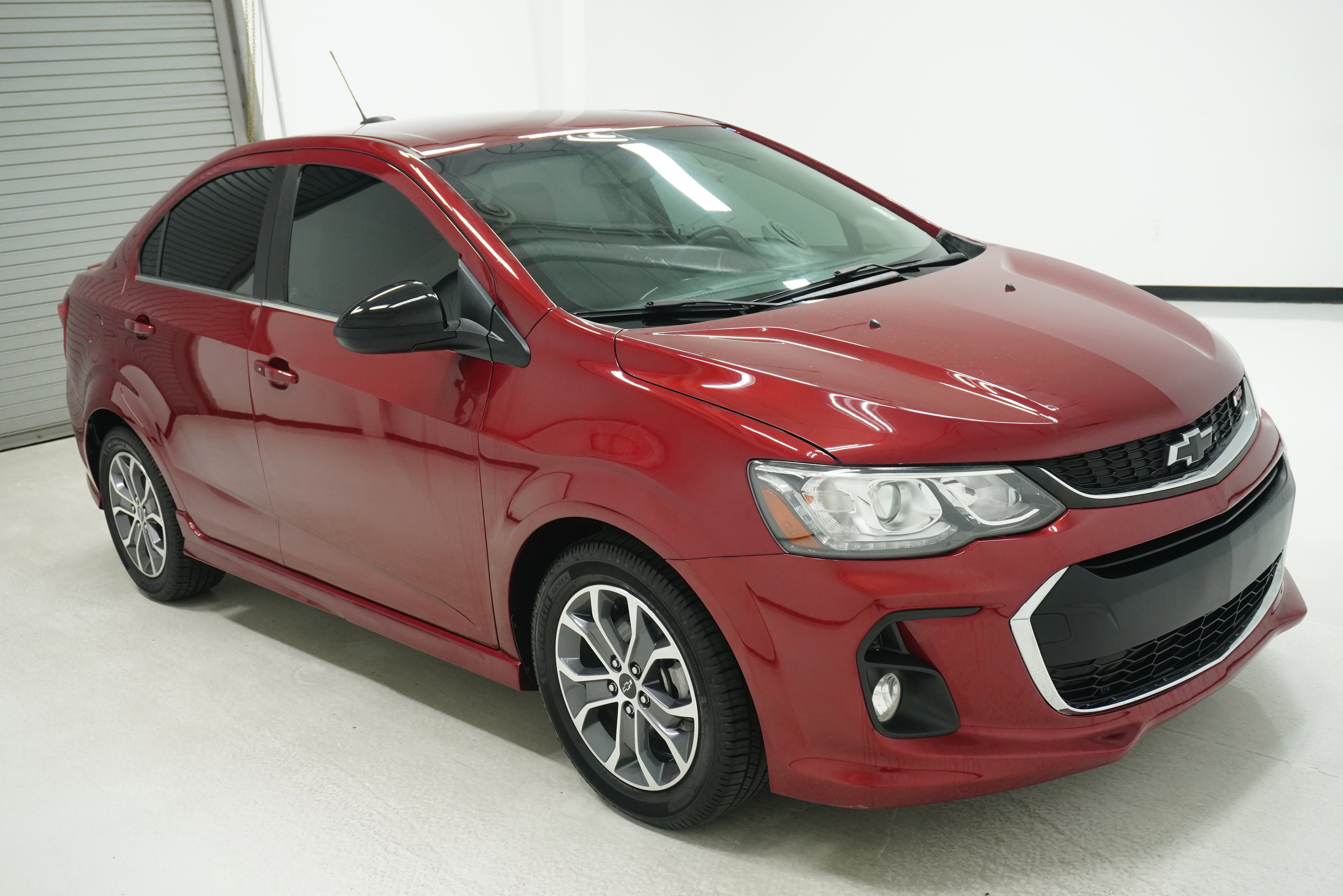 Used 2020 Chevrolet Sonic LT w/ Convenience Package image 3