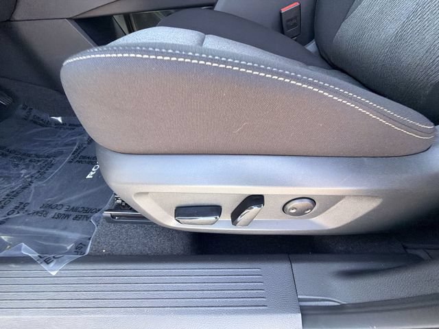 New 2026 Nissan Rogue SV w/ Cold Weather Package AWD/4WD image 12