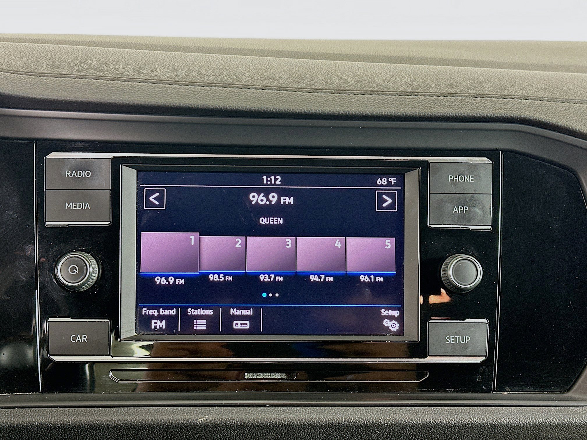 Used 2019 Volkswagen Jetta R-Line w/ R-Line Cold Weather Package FWD image 19