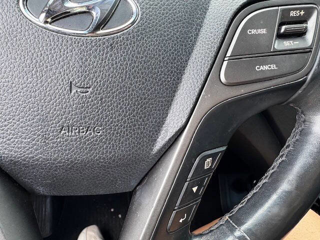 Used 2018 Hyundai Santa Fe Limited w/ Cargo Package image 44