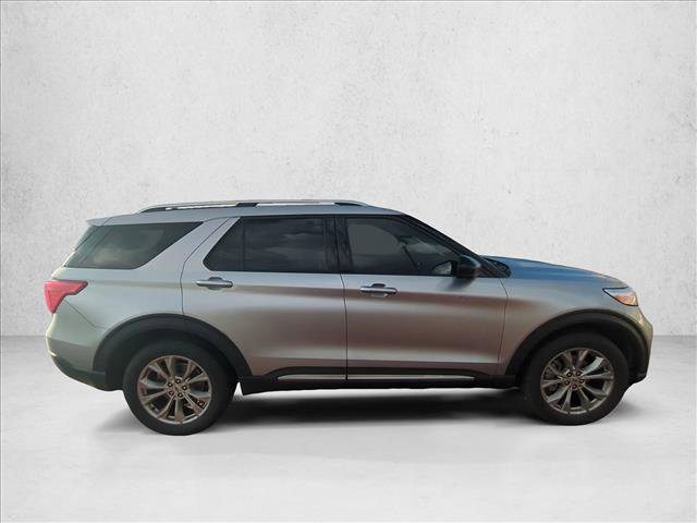 Used 2023 Ford Explorer Limited video 4