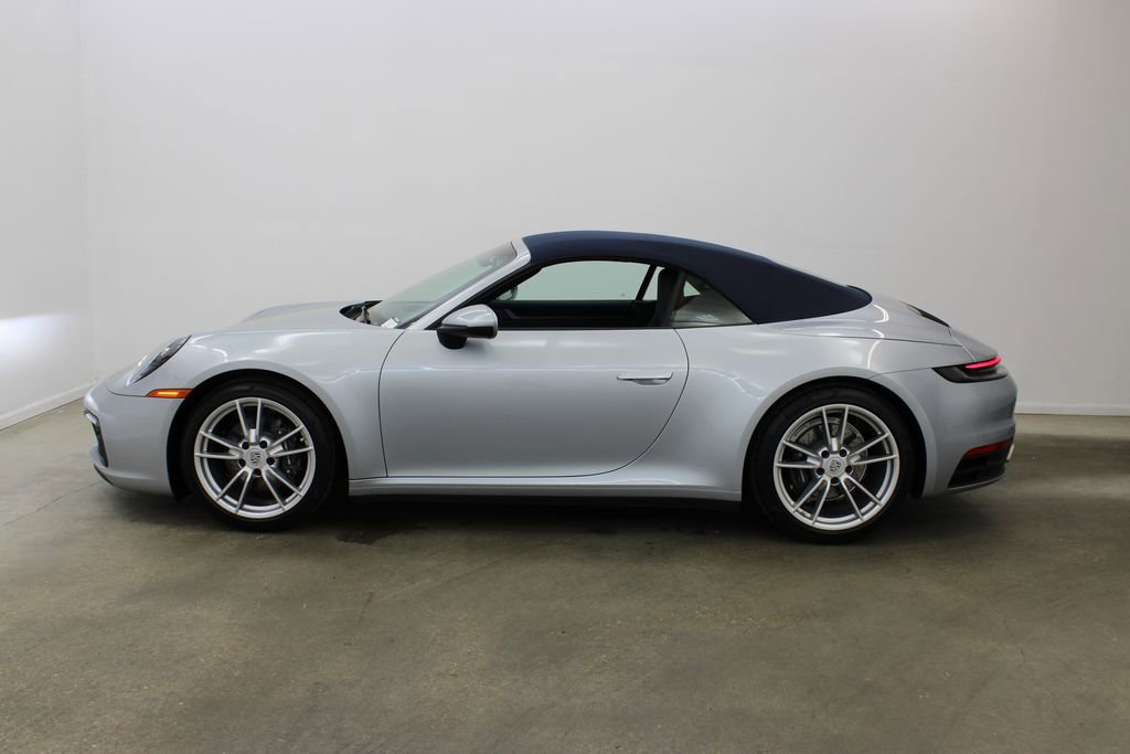 Certified 2022 Porsche 911 Carrera image 2