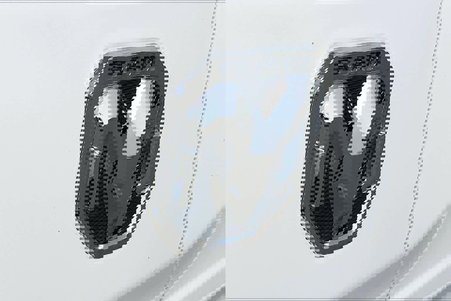 Used 2021 RAM 1500 Limited w/ Bed Utility Group image 31