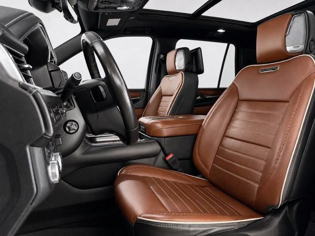 Used 2023 GMC Yukon Denali Ultimate AWD/4WD image 16