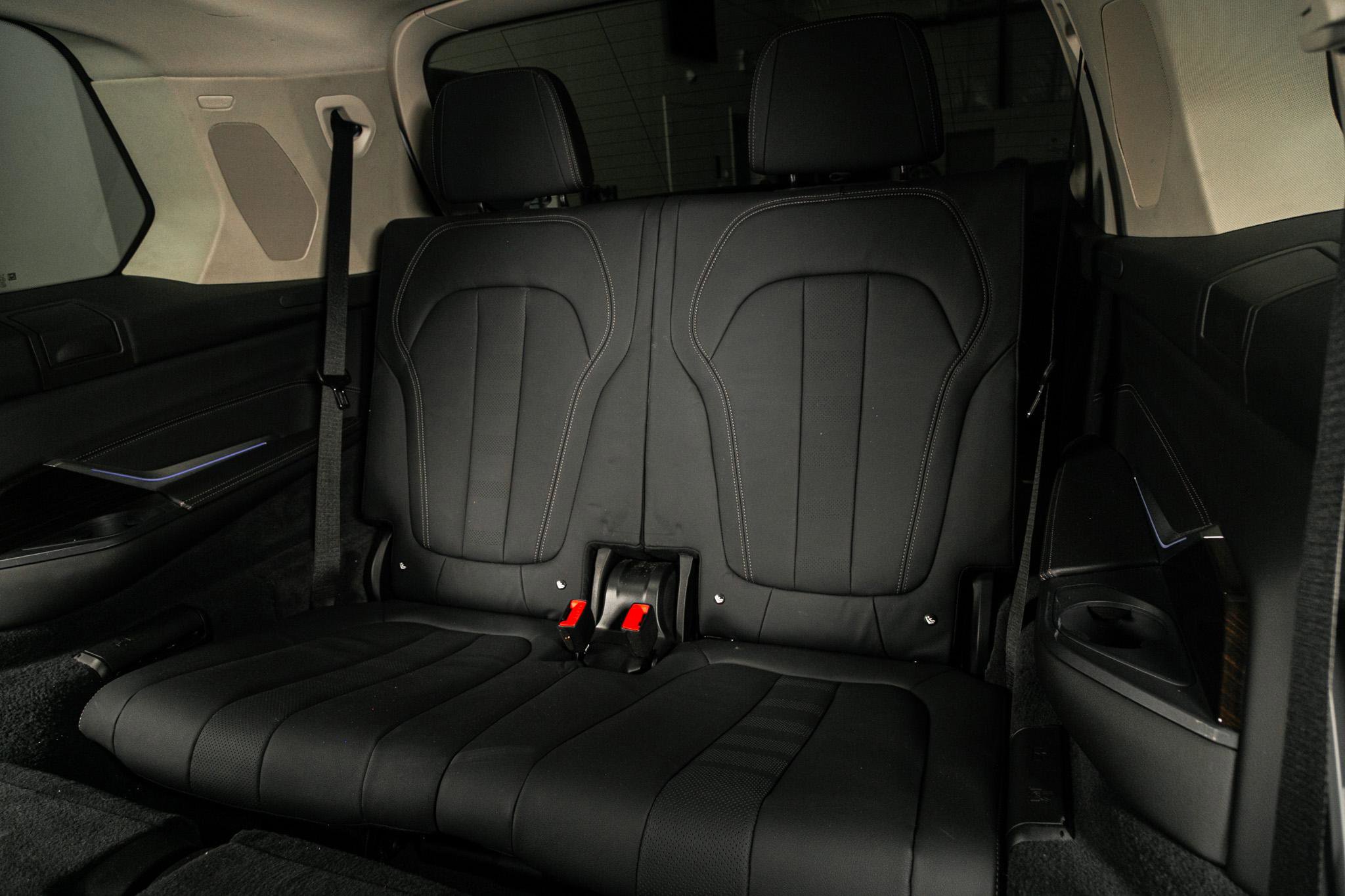 Used 2020 BMW X7 xDrive40i w/ Premium Package image 28