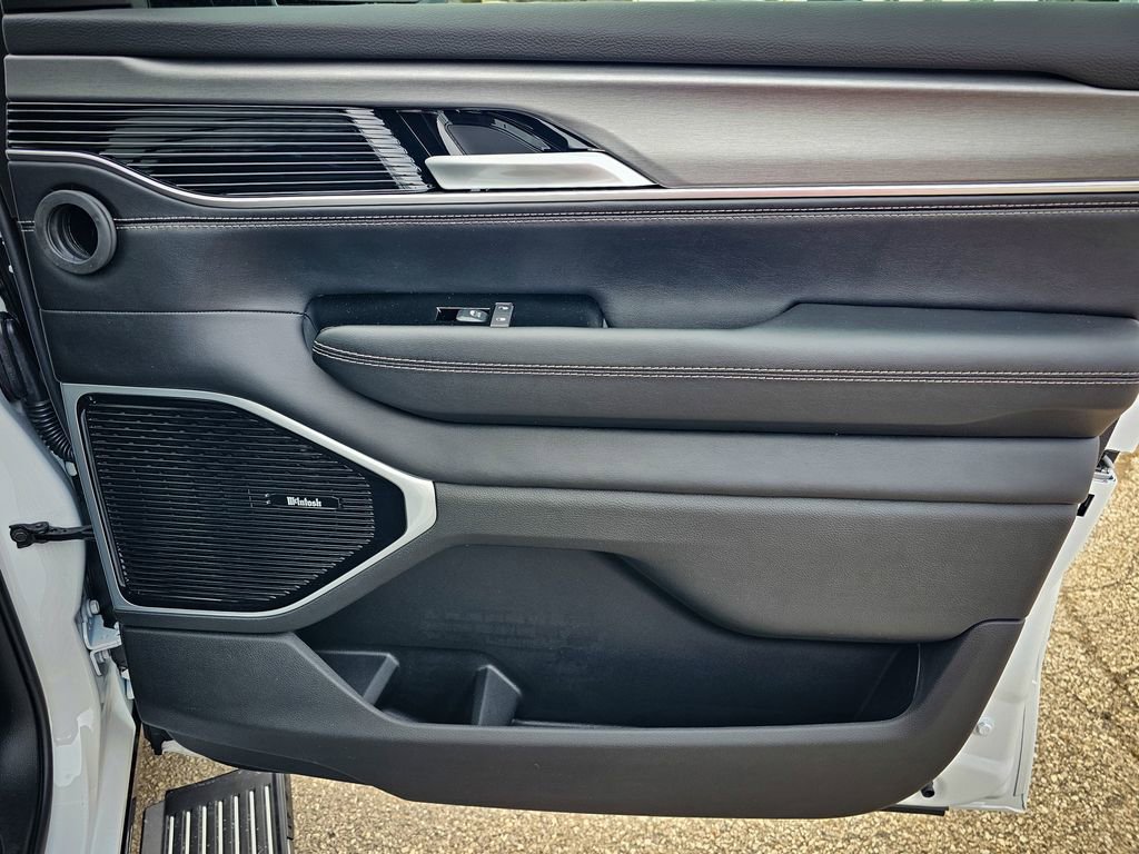 New 2025 Jeep Wagoneer Series III image 58