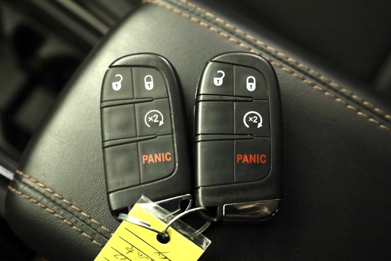 Used 2022 Jeep Compass Limited image 41