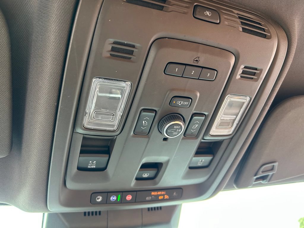 Used 2024 Cadillac Escalade Sport w/ LPO, ONYX Package AWD/4WD image 65