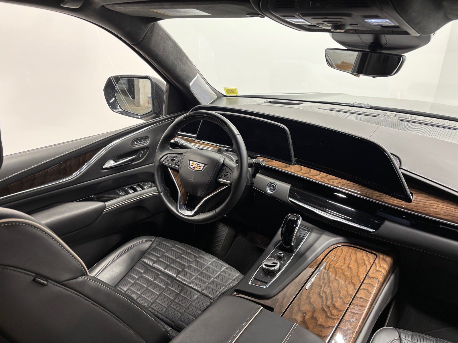 Used 2023 Cadillac Escalade Sport Platinum w/ LPO, ONYX Package AWD/4WD image 33