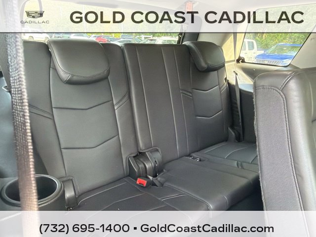 Used 2018 Cadillac Escalade Luxury AWD/4WD image 12