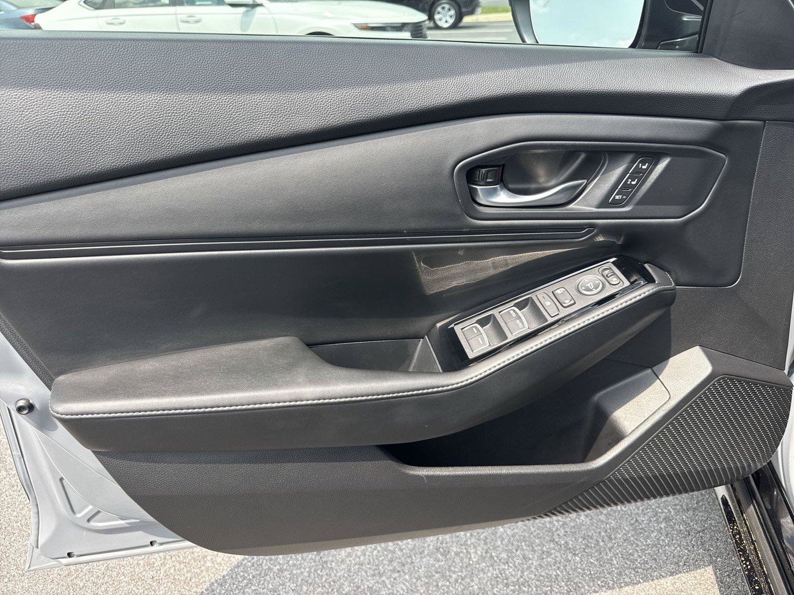 Used 2024 Honda Accord Touring image 12