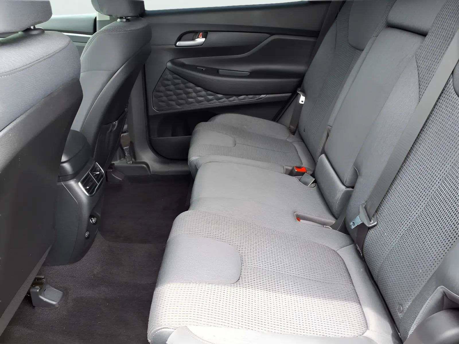 Certified 2023 Hyundai Santa Fe SE FWD image 10