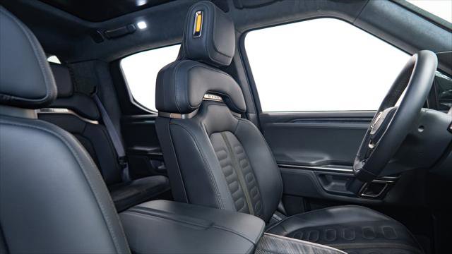 Used 2022 Rivian R1T Adventure image 3