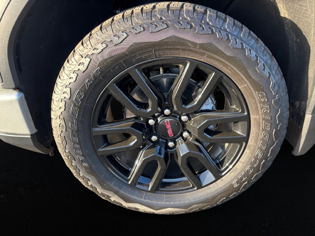 Certified 2025 GMC Sierra 1500 Elevation AWD/4WD image 9