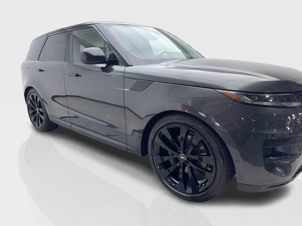 Used 2024 Land Rover Range Rover Sport SE image 12