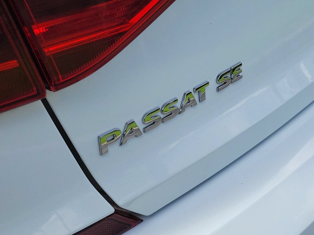Used 2017 Volkswagen Passat 1.8T SE FWD image 5