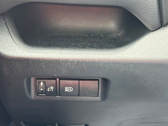 Used 2022 Toyota RAV4 XLE image 37