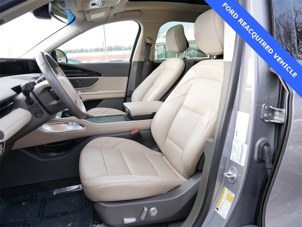 Used 2024 Lincoln Nautilus Premier w/ Equipment Group 102A image 14