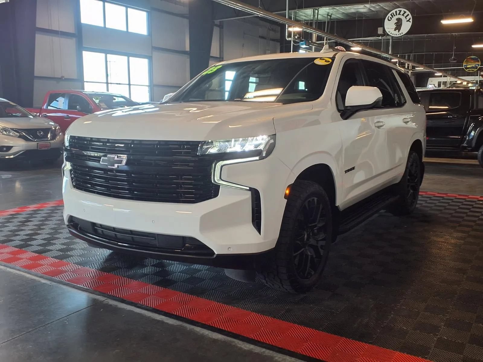 Used 2023 Chevrolet Tahoe RST w/ Luxury Package AWD/4WD image 4