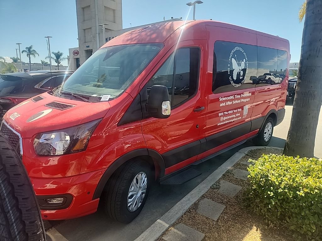 Used 2024 Ford Transit 350 XLT RWD image 4