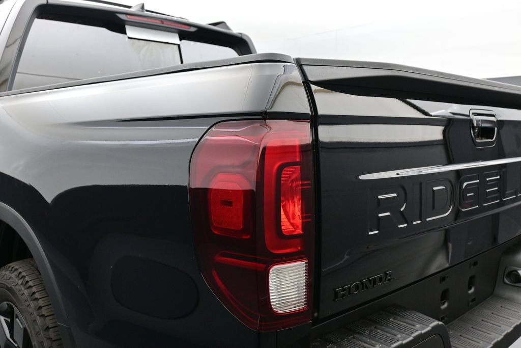 New 2026 Honda Ridgeline Black Edition image 43