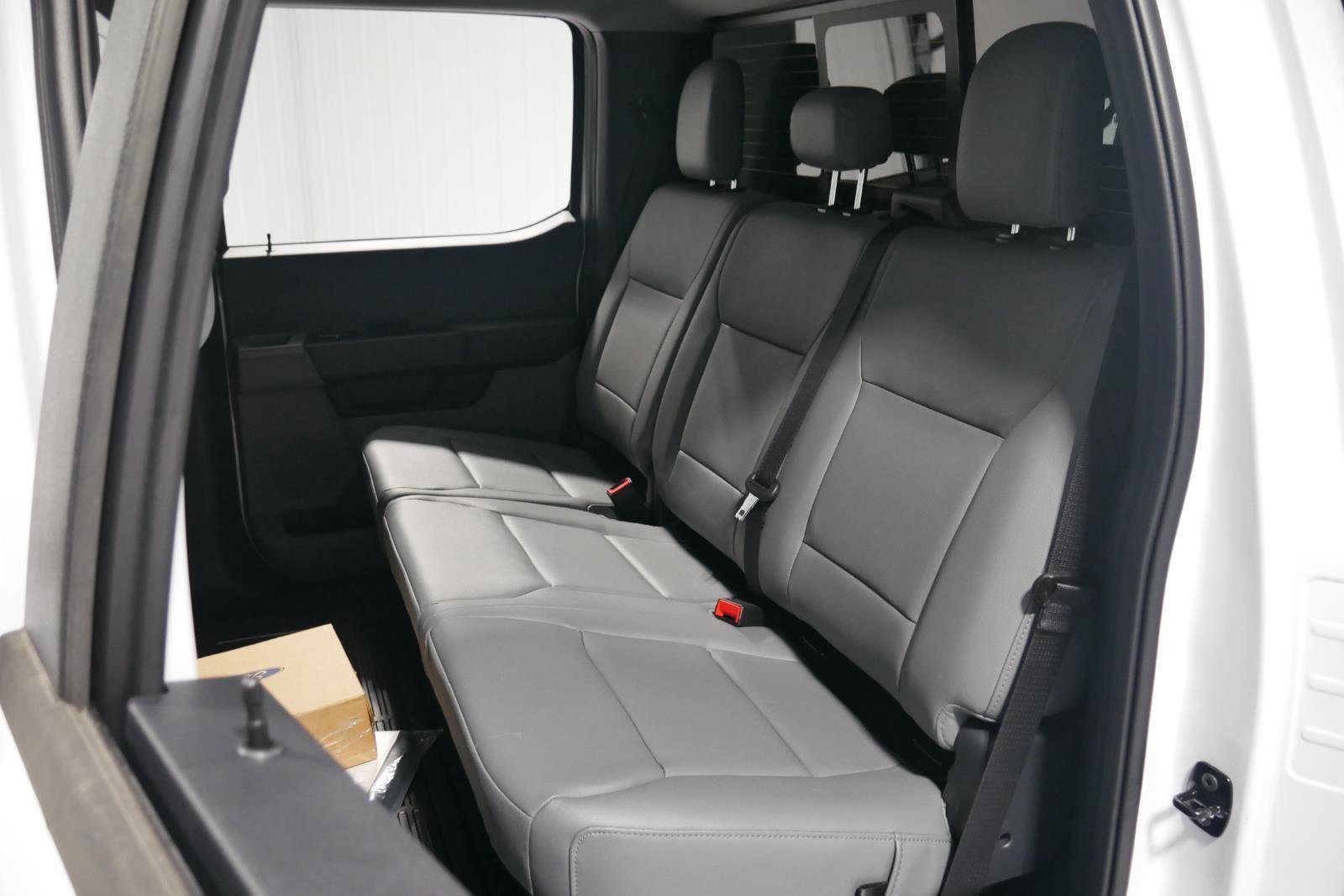 New 2026 Ford F550 4x4 Crew Cab image 54
