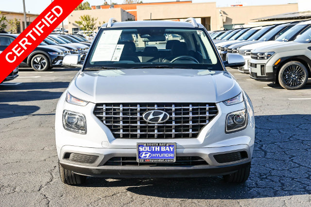 Certified 2025 Hyundai Venue SEL FWD image 2