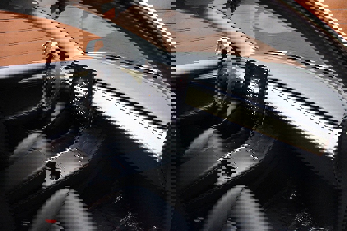 Used 2023 Tesla Model 3 Standard Range image 31