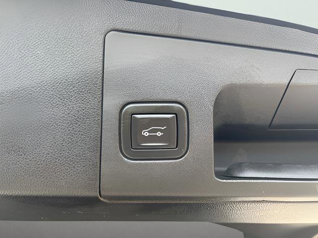 Used 2021 Cadillac XT5 Premium Luxury FWD image 9
