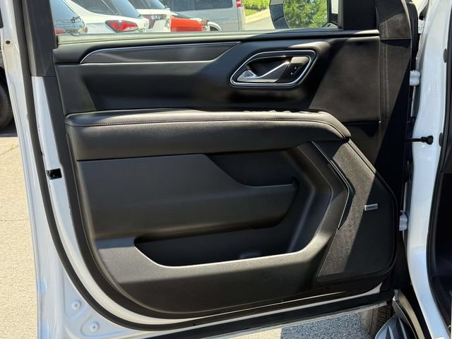 Certified 2024 GMC Yukon AT4 w/ Technology Package AWD/4WD image 9