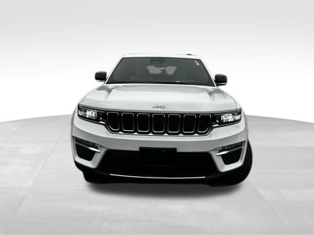 Used 2025 Jeep Grand Cherokee Limited w/ Trailer Tow Package image 2