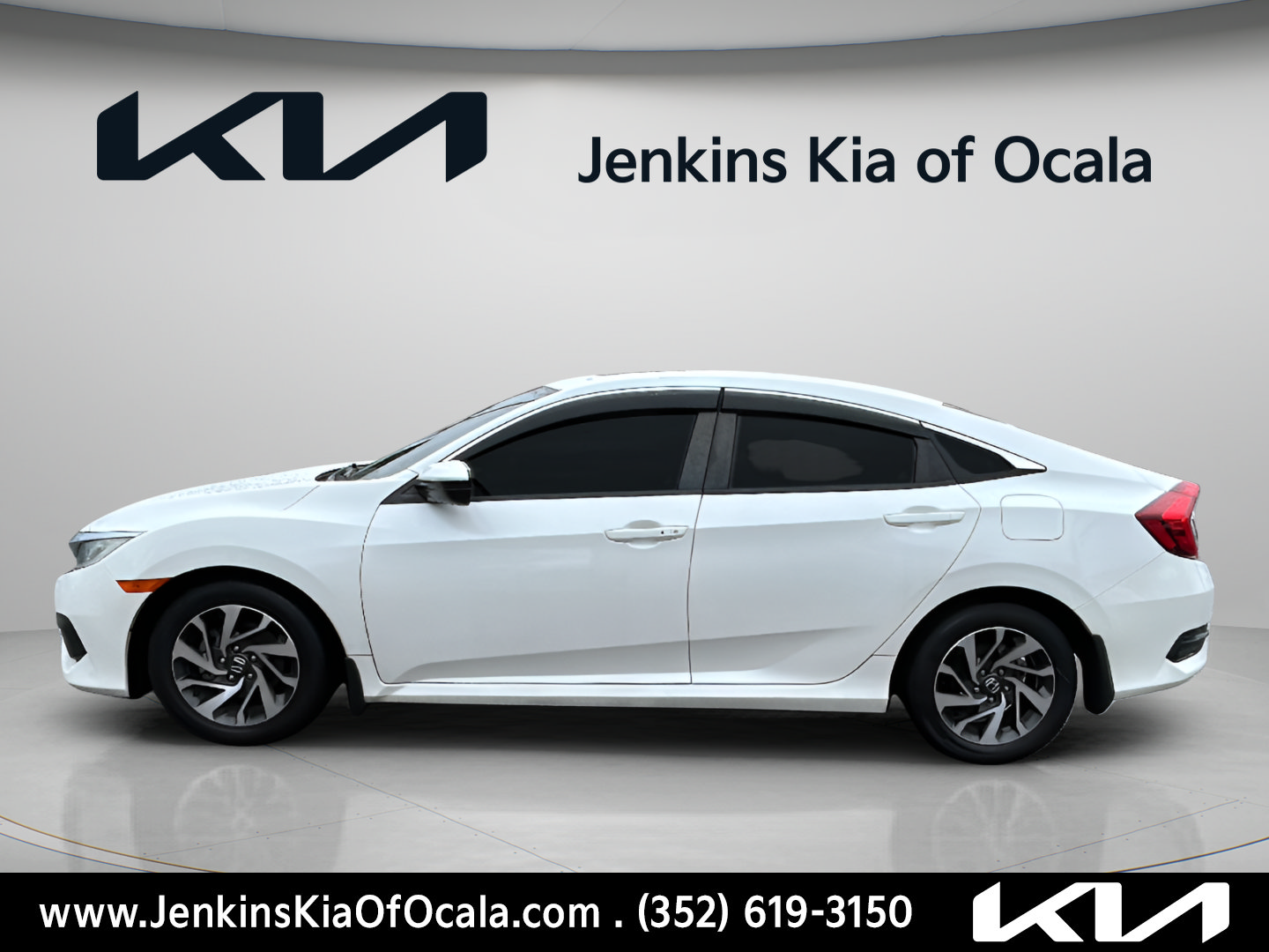 Used 2018 Honda Civic EX image 7