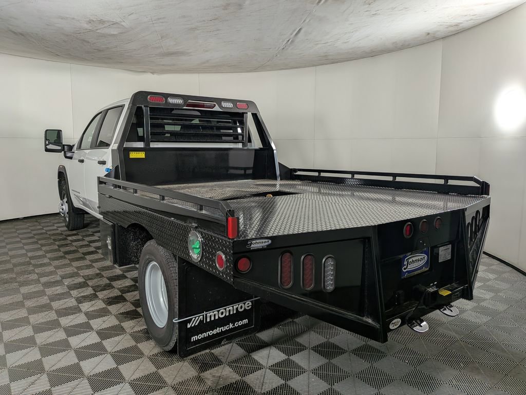 New 2025 GMC Sierra 3500 Pro w/ Convenience Package AWD/4WD image 4