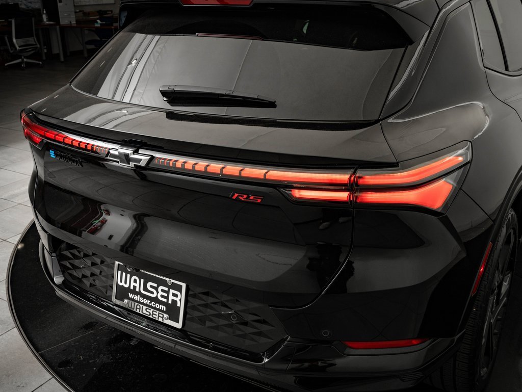 Used 2025 Chevrolet Equinox EV RS image 9