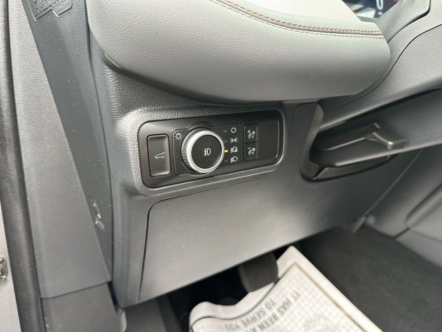 Used 2025 Ford Explorer Active w/ Active Comfort Package image 16