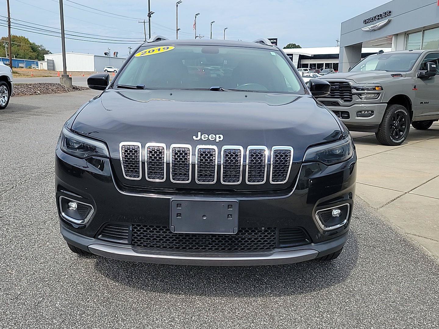 Certified 2019 Jeep Cherokee Limited AWD/4WD image 11